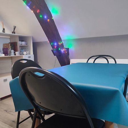 Grand Appartement Chaleureux Mirebeau-sur-Beze 外观 照片